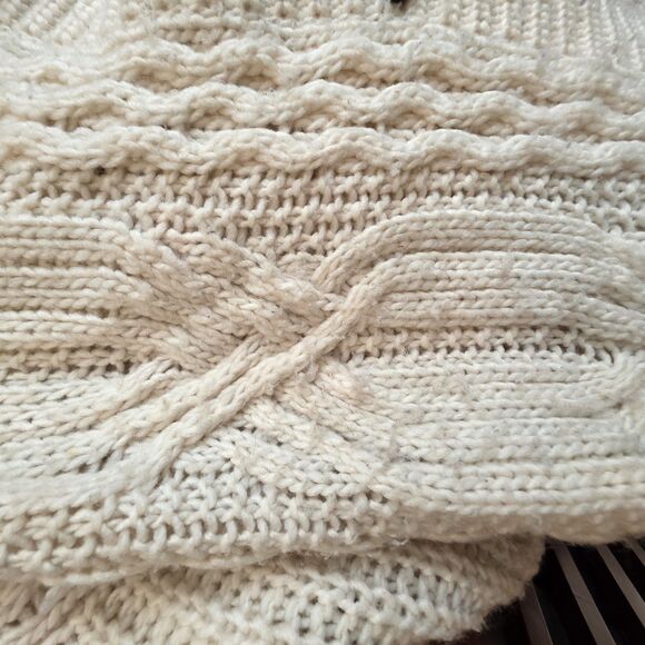 American Eagle Cable Knit Cardigan Size Medium Shawl Collar Pockets Cream - Picture 9 of 9